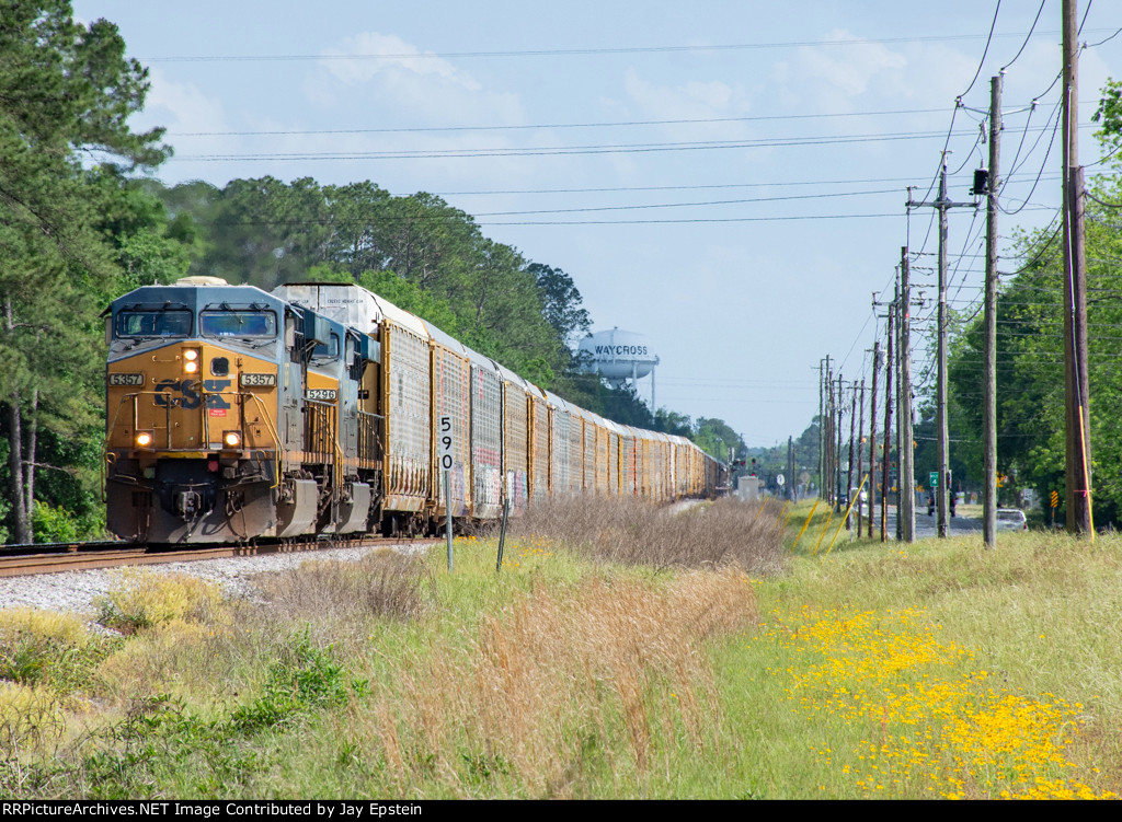M208 (Baldwin to Louisville) departs Waycross on the Fitzgerald Sub 